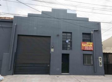 Local comercial · 230m² · Local en Alquiler en Martinez