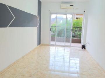Departamento de 2 ambientes, San Cristobal · 2 Ambientes Al Frente con Balcón Corrido — Apto Crédito