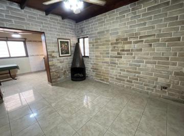 QBM-QB1-1795_2 · Alquiler de Departamento Tipo Casa de 2 Ambientes con Patio Parque Avellaneda