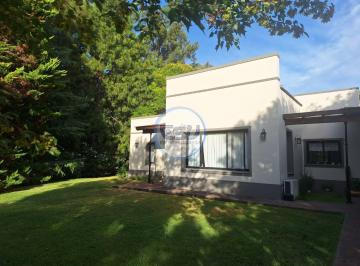 Casa · 88m² · 3 Ambientes · 1 Cochera · Casa en El Lauquen