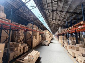 Depósito · 11000m² · Alquiler Deposito Galpon 11.000 m Cubiertos Valentin Alsina