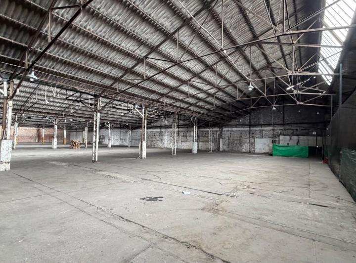 Depósito · 11000m²