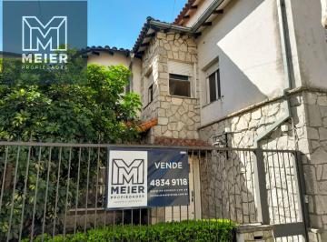 Casa · 208m² · 5 Ambientes · 1 Cochera · Casa en Olivos en Dos Plantas a Refaccionar Excelente Lote Zona Quinta Presidencial