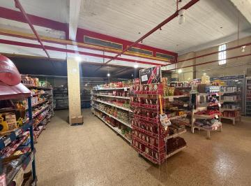 Local comercial · 472m² · 6 Ambientes · Venta Casa con Local Comercial y Fondo de Comercio. V. G. Galvez