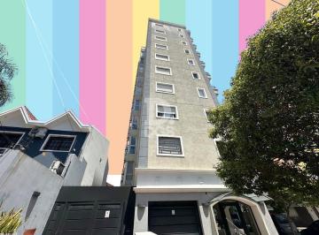 Departamento · 50m² · 3 Ambientes · 1 Cochera · Departamento Semipiso 3 Ambientes en Venta en Lanús
