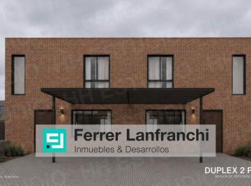 Casa · 90m² · 5 Ambientes · 2 Cocheras · Casa en Quebradas de Manantiales