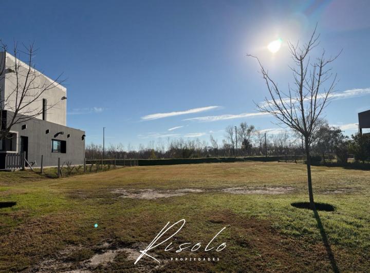 Terreno · 800m²
