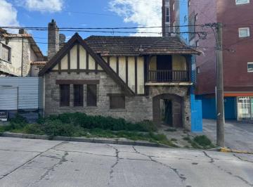Casa · 183m² · 4 Ambientes · 1 Cochera · Alquiler Casa Patrimonio Historico Stella Maris Mar del Plata