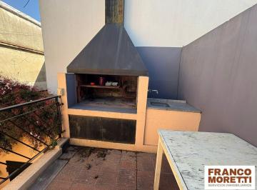 Departamento · 39m² · 2 Ambientes · PH en Alquiler de 2 Ambientes con Parrilla en Villa Luro
