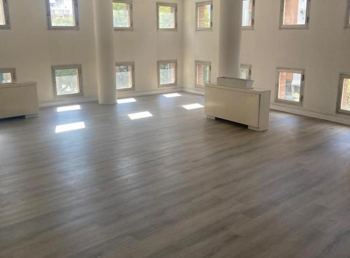 Oficina comercial · 130m² · 5 Ambientes