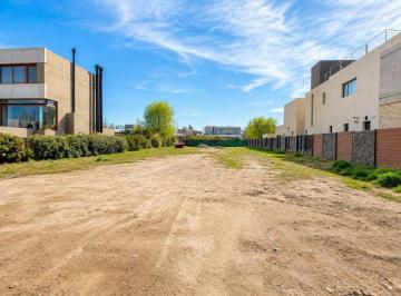 Terreno , Neuquén · Lote Frente Al Río Limay en B° Privado "Costa Azul" - Neuquén Capital