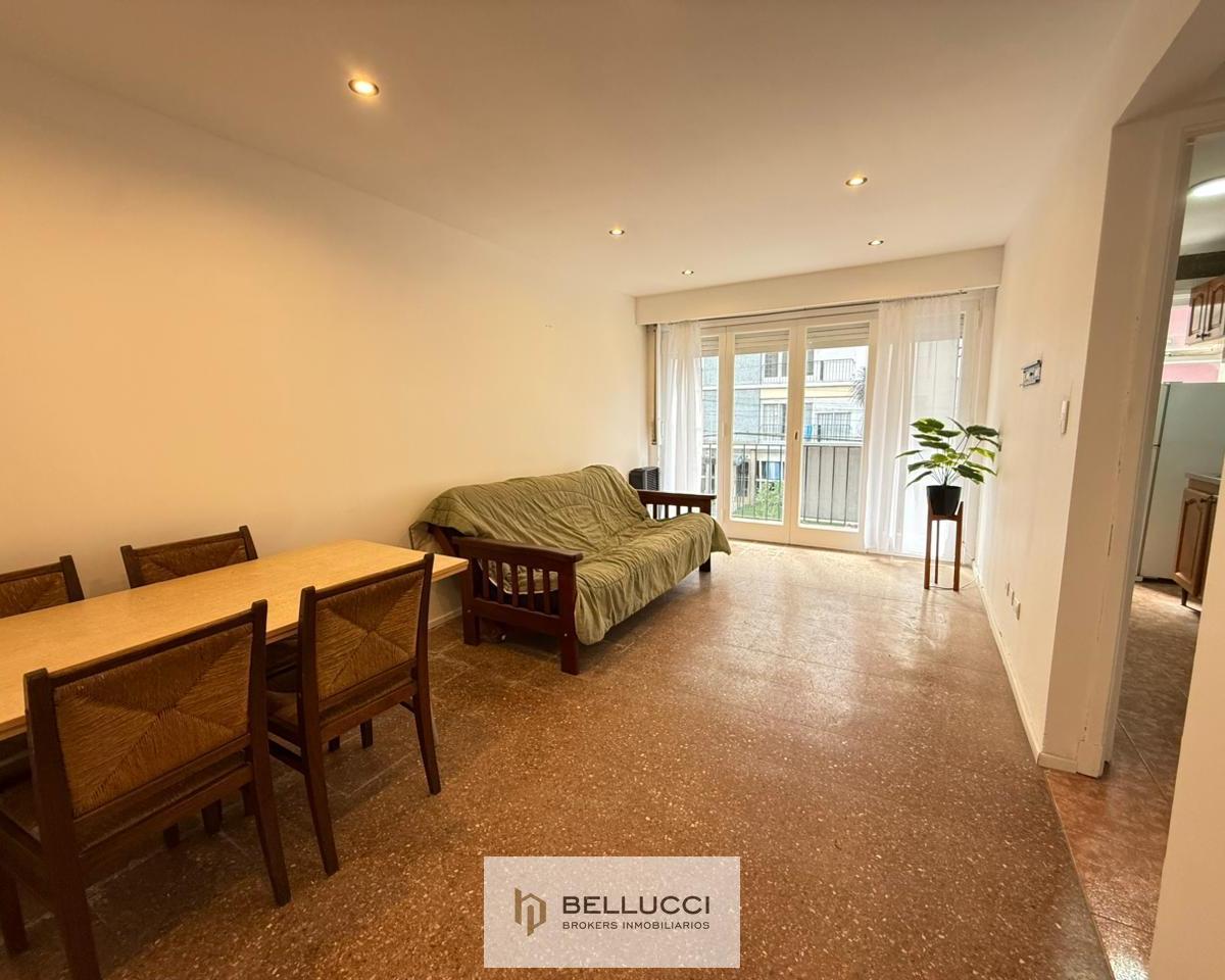 Departamento de 2 ambientes en venta en calle Gascón