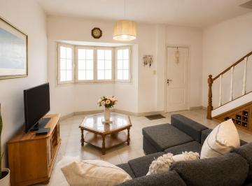 Casa · 98m² · 4 Ambientes · 1 Cochera · Casa Tripex en Venta Adrogue Village 4 Ambientes