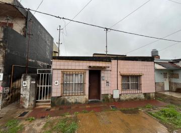 PH · 87m² · 3 Ambientes · Venta - Casa en PH Al Frente 2 Dorm. y Patio