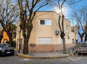 Fachada · Gran PH de 121 m² con Entrada Independiente 4 Dorm. Patio