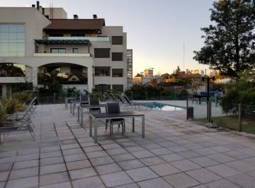 Departamento en Alquiler de 3 ambientes Cerro de las Rosas · Casonas del Cerro! Excepcional Planta Baja con Jardin y Asador Propio, Muy Esp