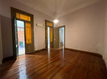 PH · 160m² · 6 Ambientes · Alquiler de PH 6 Ambientes Ideal Comercial o Vivienda | Sin Expensas | Patio Trifásica | Caba