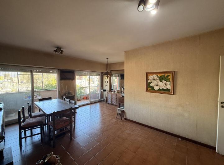 Departamento · 88m² · 4 Ambientes · 1 Cochera