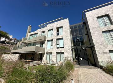 Departamento de 5 ambientes, Córdoba · Departamento de Categoria en Milnuevediez - Villa Belgrano
