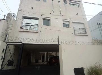 Departamento de 3 ambientes, Quilmes · Departamento Tipo Duplex 3 Ambientes con Cochera en Alquiler - Quilmes Oeste
