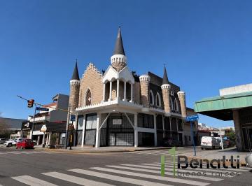 Local comercial · 227m² · 1 Ambiente · Amplio Local en Ochava de 227 m²
