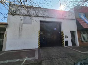 Depósito de 3 ambientes, Lomas de Zamora · Galpon con Porton Buen Altura - Varios Destinos