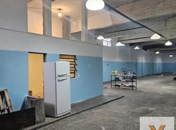 Depósito · 300m² · 1 Ambiente · Depósito en Alquiler - Monoambiente 1 Baño - 300 m - Mataderos