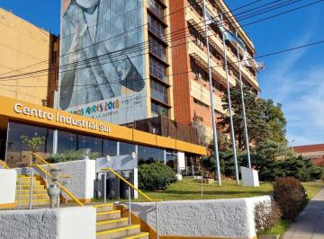 Oficina comercial · 150m² · 1 Ambiente · 1 Cochera · Nave Industrial en El Centro Industrial Sur de 160 Mtrs Ideal Oficina o Deposito