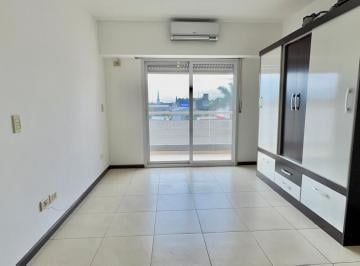 Departamento · 30m² · 1 Ambiente · Monoambiente con Balcón en Morón