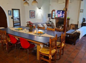Quinta vacacional · 218m² · 5 Ambientes · 1 Cochera · Casa Quinta en Venta – Barrio Río Alegre, Mariano Acosta