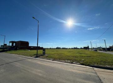 Terreno · 300m² · Oportunidad Lote en Venta 300 m² en Campos de Manantiales