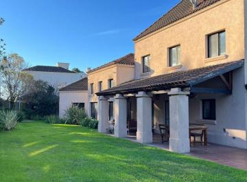 Casa · 260m² · 6 Ambientes · 2 Cocheras · Barrio Laguna del Sol - General Pacheco