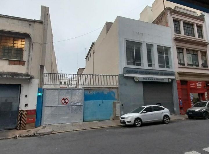 Terreno · 905m²