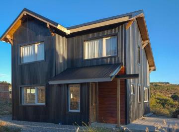 Casa · 110m² · 3 Ambientes · Casa en PH en Ñirihuau – Apto Crédito Lote 989 m²