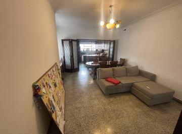 PH · 100m² · 5 Ambientes · 1 Cochera · PH en Calle 43 Entre 9 y 10