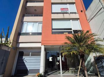 Departamento · 33m² · 1 Ambiente · Monoambiente Al Frente. Muy Cerca de La Unla. Apto Prof. - Banfield E.