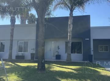 Casa · 180m² · 4 Ambientes · 1 Cochera · Casa en San Patricio