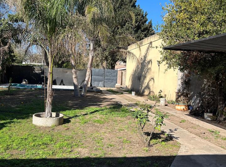 Casa · 1m² · 1 Ambiente · 1 Cochera
