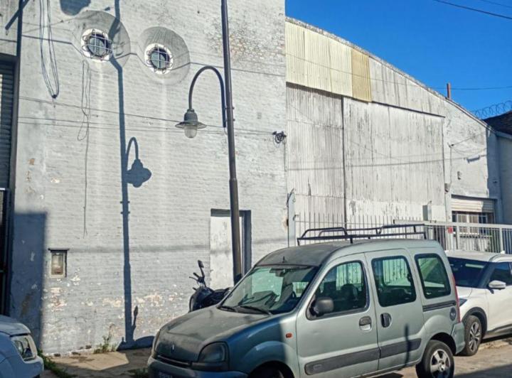 Bodega-Galpón · 426m²