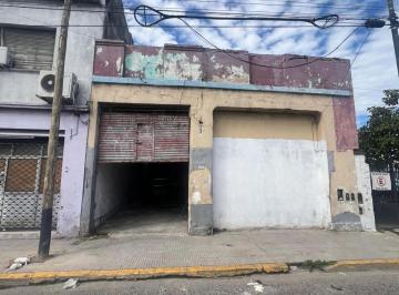 Bodega-Galpón · 376m² · Alquilo Galpon de 8.6 por 44 m con Trifasica
