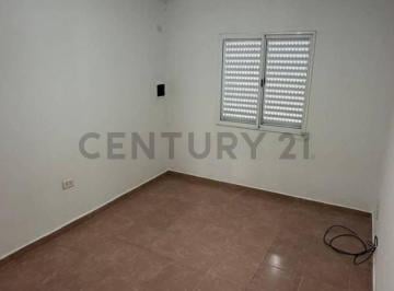 Departamento · 35m² · 2 Ambientes · Departamento con Patio Verde en La Cañada
