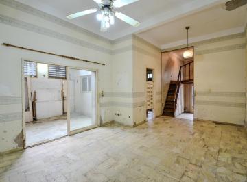 PH · 61m² · 2 Ambientes · Venta PH de 2 Ambientes con Cochera en Palermo - a Reciclar
