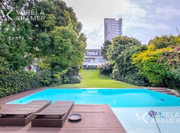 Casa · 818m² · 8 Ambientes · 8 Cocheras · Casa en Venta en La Lucila