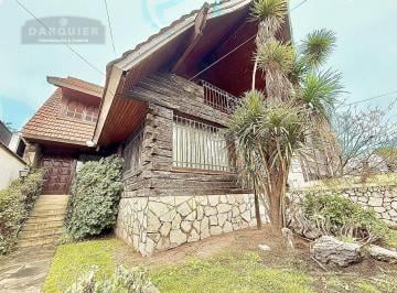 Casa · 517m² · 6 Ambientes · 4 Cocheras · Chalet en 3 Plantas