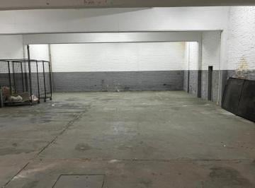 Bodega-Galpón · 226m² · 1 Ambiente · Galpon Amplio Zona de Mendoza y Valparaiso