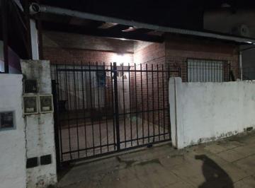 PH de 3 ambientes, Merlo · Excelente PH de 3 Ambientes Al Frente Sin Cochera Sin Expensas