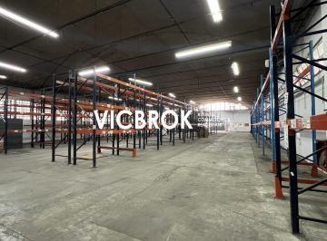 Depósito · 1600m² · 10 Cocheras · Depósito en Martínez
