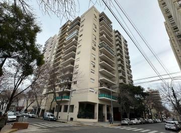 Departamento de 5 ambientes, Barracas · Venta Departamento 5 Ambientes con Dependencia, 2 Balcones, Espacio Guardacoches y Baulera.