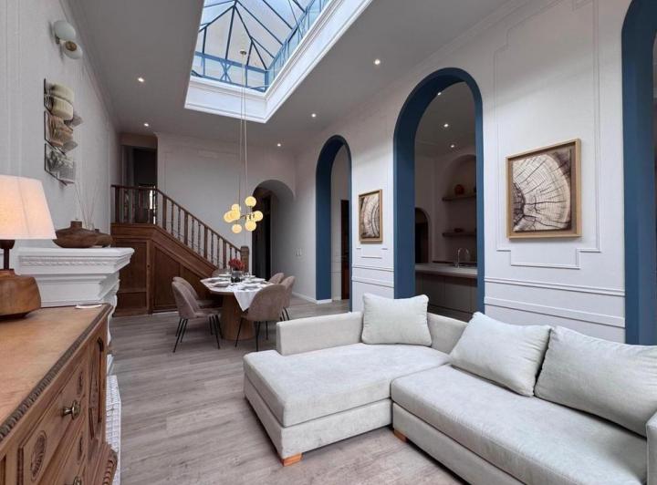 Casa · 384m² · 5 Ambientes · 1 Cochera