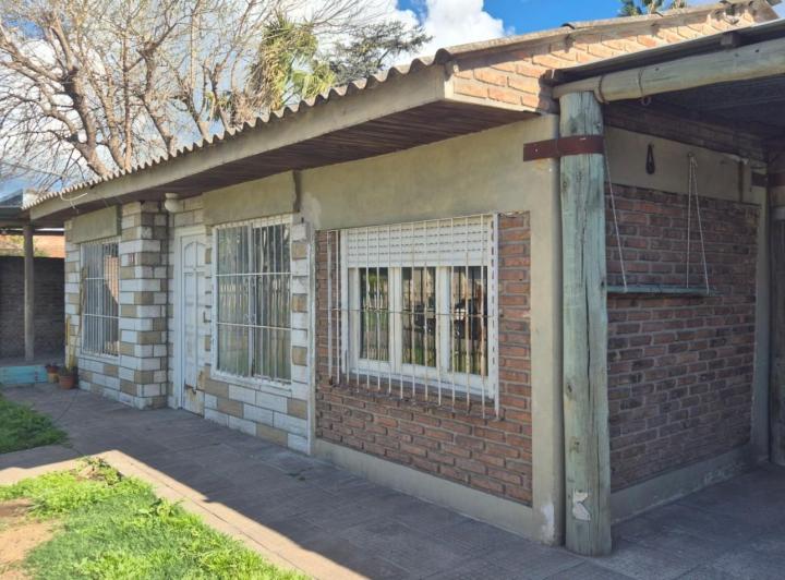 Casa · 85m² · 3 Ambientes · 3 Cocheras